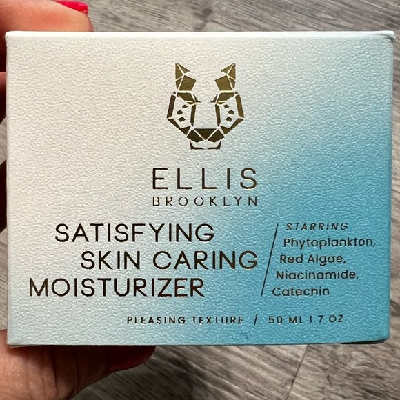 Ellis Brooklyn Satisfying Skin Caring Moisturizer - Picture 2 of 6